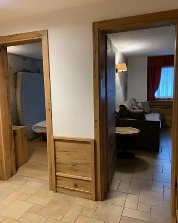 Le Grand 4* كورمايور