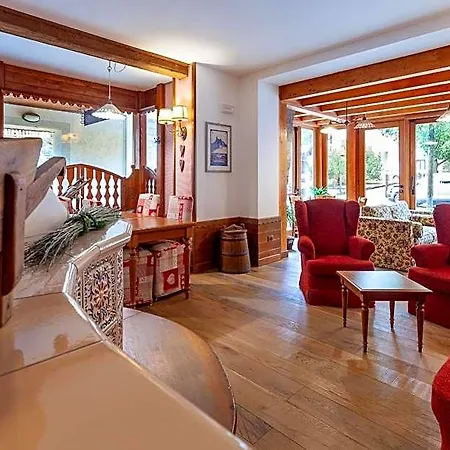 Le Grand Aparthotel 4*