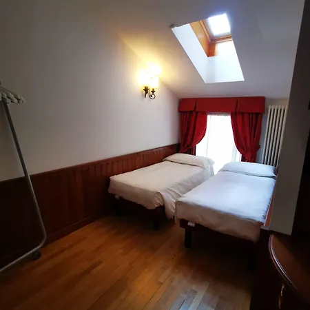 Le Grand 4* Courmayeur